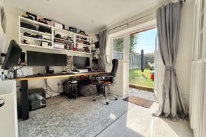 Study/Hobby Room- click for photo gallery